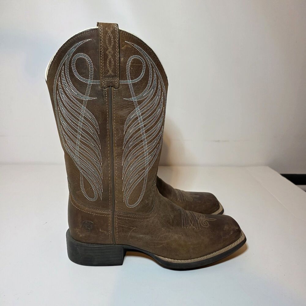 Ariat Women's Round Up Square Toe Western Boots Powder Brown Size 7B (10018528)